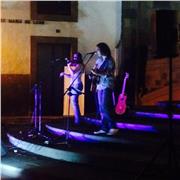 Profesora de música ofrece clases presenciales de violín, piano y solfeo